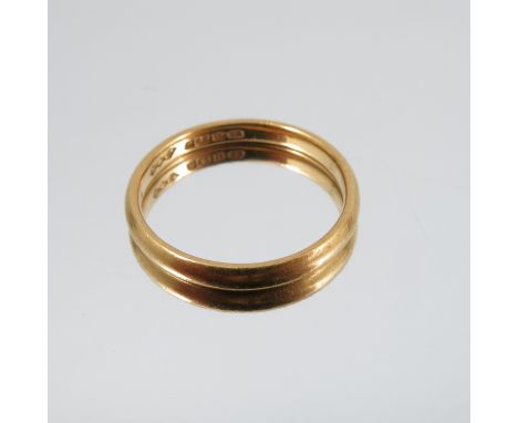 A 22 carat gold wedding ring, 2.9g grossCondition Report:  Size N