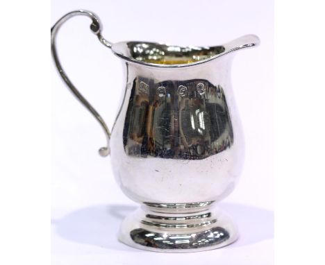 Hallmarked silver jug with gilt interior. P&amp;P Group 1 (£14+VAT for the first lot and £1+VAT for subsequent lots)