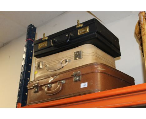 THREE VINTAGE SUITCASES
