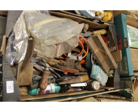 A BOX OF ASSORTED VINTAGE TOOLS INC TWO VINTAGE HAND DRILLS 
