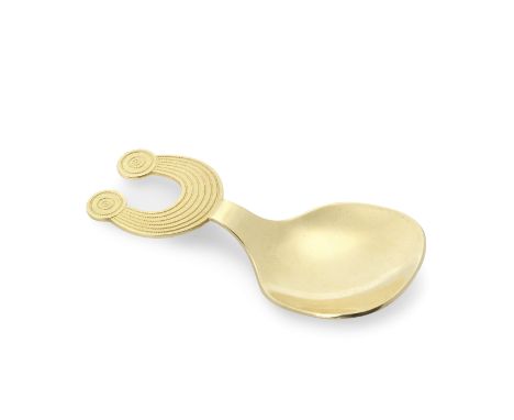 OF IRISH E.E.C. ENTRY INTEREST:  A modern Irish 20 carat gold commemorative caddy spoonThomas O'Connor &amp; Sons Ltd, Dublin
