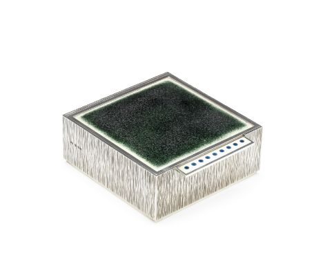 GERALD BENNEY: A rare silver and enamelled boxLondon 1970, also stamped 'GERALD BENNEY LONDON', also incuse stamped number 13