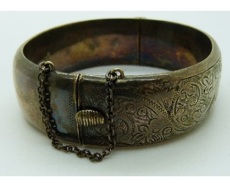 Liberty & Co hallmarked silver bangle with engraved foliate design, London 1961