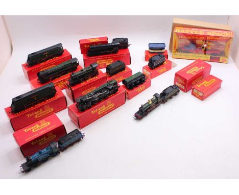 Eight Triang and Triang Hornby 00 gauge locos to include an R150S 4-6-0 Class B12 loco in BR black, lining E, with tender, an