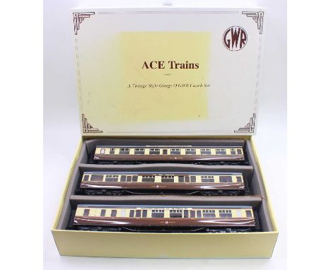 ACE Trains set of three 0-gauge Great Western bogie coaches, brown &amp; cream bearing ’Paddington-Gloucester-Cheltenham Spa’