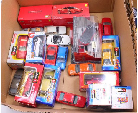 Two trays of mostly loose modern issue diecast 1/43 scale cars to include a Solido Citroën CX2200, a Maisto Citroën Xsara Pic