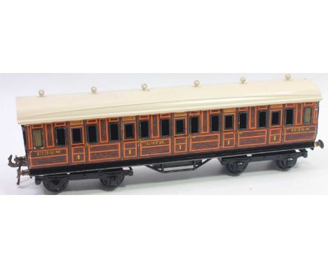 Bing for Bassett-Lowke 0-gauge LNER 1924 corridor coach No.1235N complete with all original fittings but missing corridor con