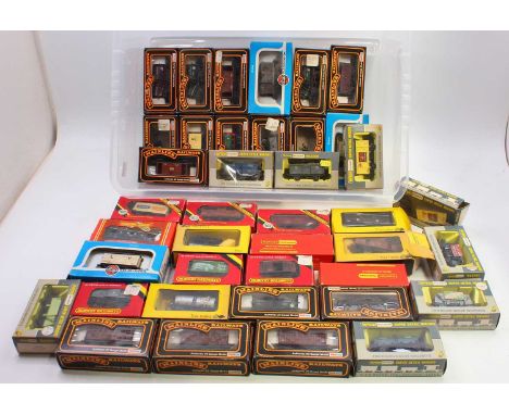 40 00 gauge wagons by various manufacturers to include a Wrenn hand weathered hopper wagon, a Hornby LBSCR guards van, a Trix