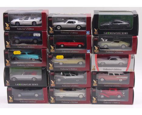 One tray containing Road Signature Collection 1/43 scale diecast cars to include a Buick Riviera in silver, a Bentley S2 Cont