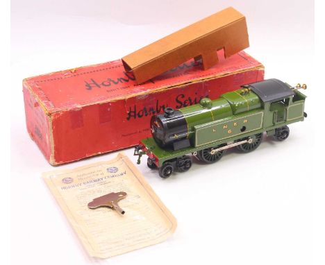 1929-32 Hornby clockwork 4-4-2 No.2 Special tank loco LNER No.6 lined green. This loco is a very well done total repaint, mis