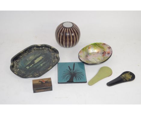SMALL BOX CONTAINING LACQUER DISH AND PAINTED WOODEN MATCHBOX HOLDER AND FURTHER DISH WITH PRINT OF CHATSWORTH HOUSE