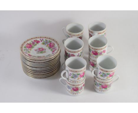 PORCELAIN TEA SET COMPRISING TEN COFFEE CANS AND SAUCERS MADE IN CHINA