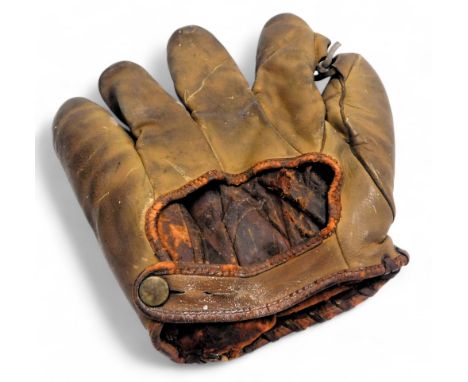 A vintage American leather baseball fielder's glove, professional model, tempered in oil, endorsed by Goose Gosling.