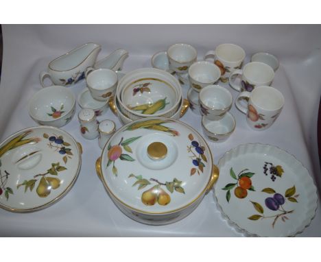 Royal Worcester  Dinnerware 