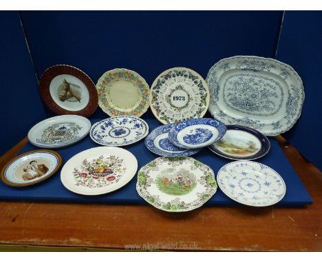 A quantity of miscellaneous wall plates including Royal Grafton, Worcester, Wedgwood, Grainger &amp; Co, a/f. large meat plat