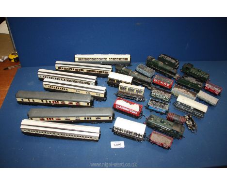 A quantity of '00' gauge G.W.R locomotive engines by Hornby and Bachmann, with carriages, cargo wagons including Blakes of He