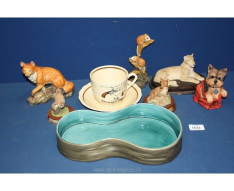 A small quantity of ceramic animals some being Leonardo Collection together with a Beswick plant pot holder and a large Royal