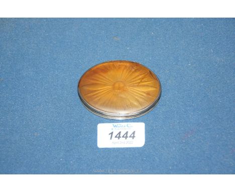 An attractive 18th c. Patch Box, the cover in pressed tortoiseshell, the base in mother of pearl, mounted in white metal: (cr