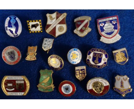 Football badges, a collection of 18 enamel badges, 1970's onwards inc. Manchester United George Best Badge, Norwich City, Swi