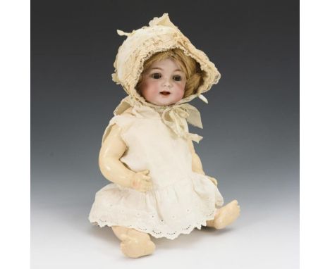 CharakterbabyKämmer &amp; Reinhardt. Gemarkt "K &amp; R Simon &amp; Halbig 122 42". Ab 1912.             Biskuitporzellan, Ma