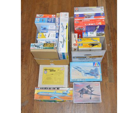 19 boxed plastic model kits, mainly aviation related, by Italeri, Airfix and others in predominantly 1:48&nbsp; scale, althou