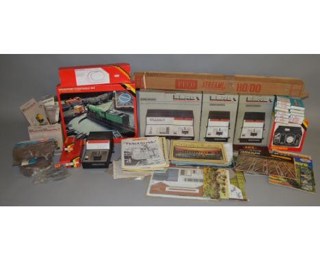 OO Gauge. A selection of model railway Accessories, by Hornby, Peco and others, with&nbsp; many items being either boxed or b