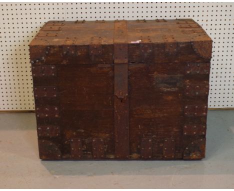 AN IRON BOUND OAK RECTANGULAR SILVER TRUNK77cm wide; 58cm highHas been stored in damp conditions, rusted brackets, very worn,