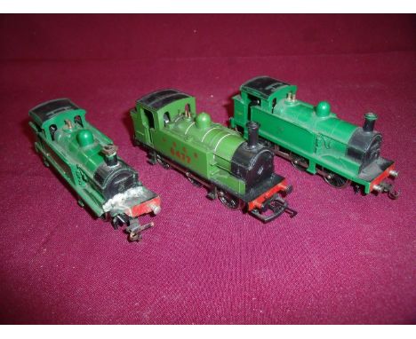 Hornby LNER tank engine No 8477, another engine No 31340 and another No 31340 (3) 