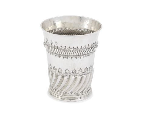 A William III silver beakerWilliam Gamble, London 1699Flared rim, with bead punch leaf motifs above and below a ropetwist gir