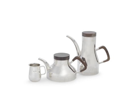 ROBERT RADFORD WELCH: a silver coffee pot, tea pot and cream jug, designed for HealsBirmingham 1972 and 1973, the teapot Lond