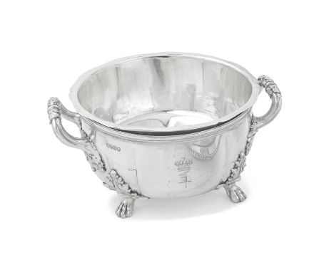 A Victorian silver two-handled dish with linerLondon 1839, only liner with maker's mark for William Brown &amp; William Natha