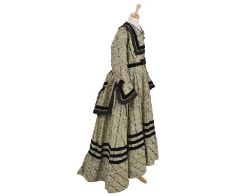 * Clothing. A lady's day dress, circa 1850s, hand-sewn lady's gown of cotton patterned with wide and narrow stripes in a gree