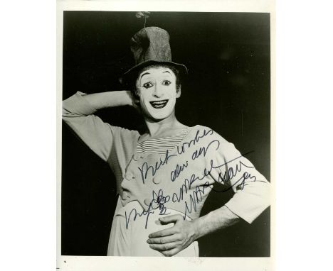 EUROPEAN STAGE PERFORMERS: Marcel Marceau (1923-2007) French actor and mime artist. Signed 8 x 10 photograph of Marceau stand