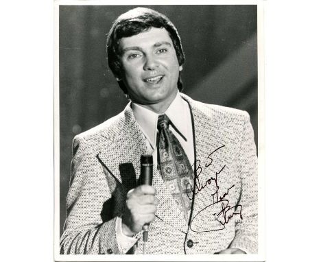 POPULAR MUSIC: Selection of signed 8 x 10 photographs by various American male pop, jazz, country and easy listening vocalist