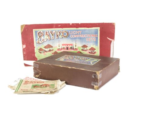 Early Bayko Plimpton Construction Sets, Box C Ornamental Additions comprising brown marble pieces including Arch (broken), wa