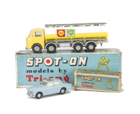 A Tri-ang Spot-On No.110/4 AEC Shell-BP Auto Petrol Tanker, yellow cab, white/yellow tanker, silver/grey chassis catwalk, wit