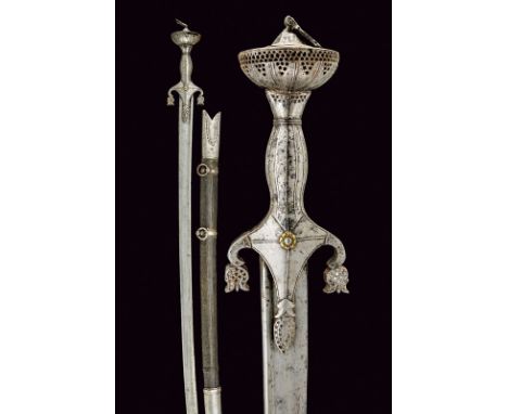 A Pulouar, dating: 19th Century, provenance: India, dating: 19th Century, provenance: India, Interesting blade with cylindric