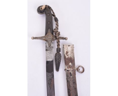 Unusual GVR Officers Mameluke Sword, mirror polished and etched blade with crowned GvR and profuse scrolling foliage, silver 