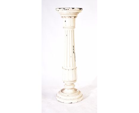 A 19th century Victorian oak tall jardiniere stand / torchere / bust stand. The stand raised on circular base with reeded col