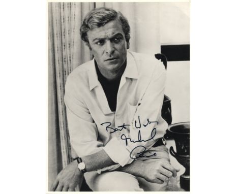ACADEMY AWARD WINNERS: Selection of signed postcard photographs and slightly larger, a few signed 8 x 10s, signed cards (2) b
