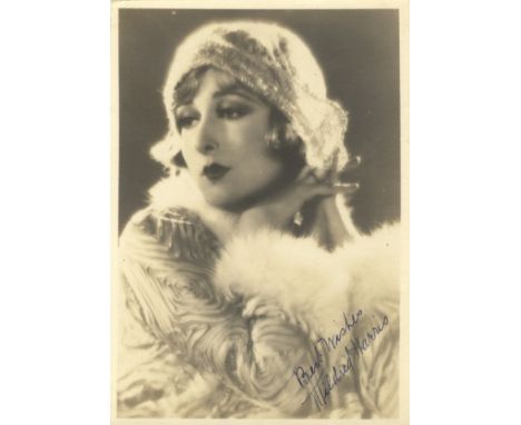 HARRIS MILDRED: (1901-1944) American Actress, first wife of Charles Chaplin. Vintage signed sepia 5 x 7 photograph of Harris 