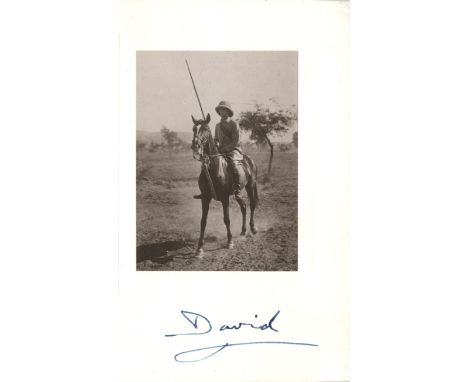 EDWARD VIII: (1894-1972) King of the United Kingdom January - December 1936. Later Duke of Windsor. Vintage signed 4 x 5.5 ph