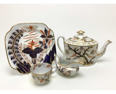 COLLECTION OF EARLY ENGLISH PORCELAIN, 18TH/19TH CENTURY   predominantely New Hall, including pattern 446 two tea pots, sugar