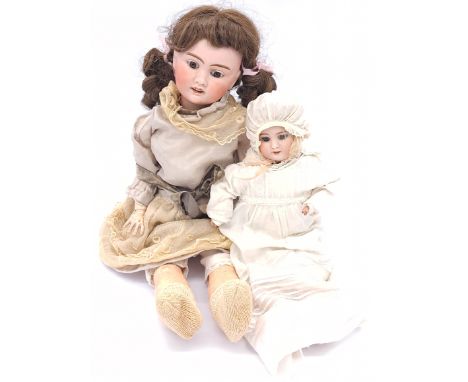 French bisque antique dolls pair, plus BEBE antique sateen shoes: (1) Jules Verlingue antique bisque doll, French, 1915-1920,
