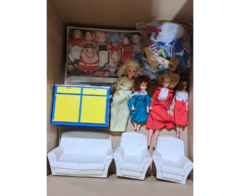 Mixed doll lot including: (1) Sindy and Patch dolls; (2) Tressy and Toots dolls; (3) a box of hard plastic costume dolls; (4)