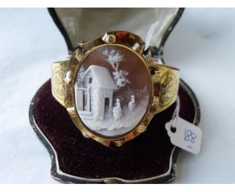 FINE VICTORIAN 15CT BANGLE SET with shell cameo  in antique box        
