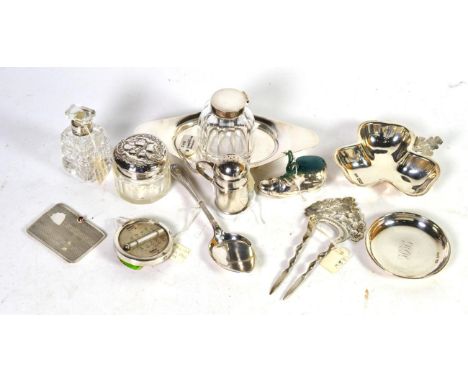 A group of assorted Edwardian silver, to include: an inkstand; stamp case; pin cushion etc 