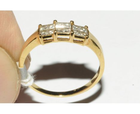 18 ct gold and diamond ring, size P, weight approx 2.8 grams 