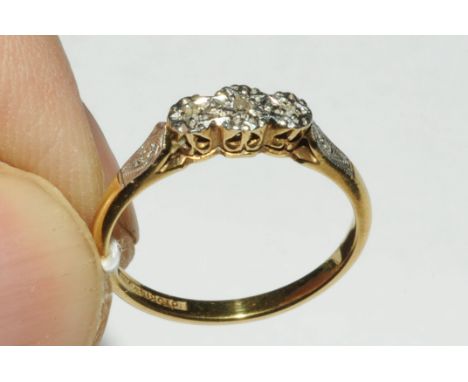 18 ct gold and diamond ring, size N