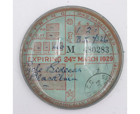 1929 road tax domed paperweight, D: 80 mm. UK P&amp;P Group 1 (£16+VAT for the first lot and £2+VAT for subsequent lots)